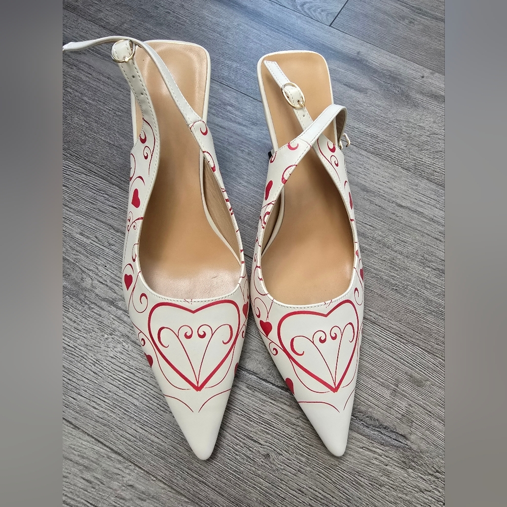 Heart Patterned Pump With Small Square Heel Cream… - image 3